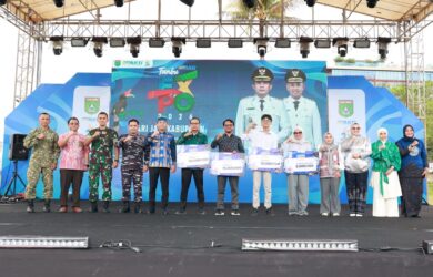 Aksi Inovasi Tanbu 2026, Bupati Andi Rudi Latif Apresiasi Karya Desainer Lokal di Lomba Logo HUT ke-23 Tanah Bumbu