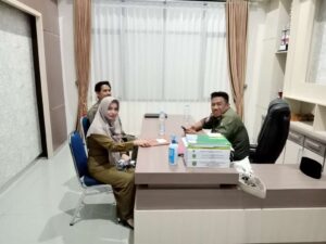 KOORDINASI DENGAN KASATPOL TERKAIT DENGAN PENJATUHAN SANKSI
