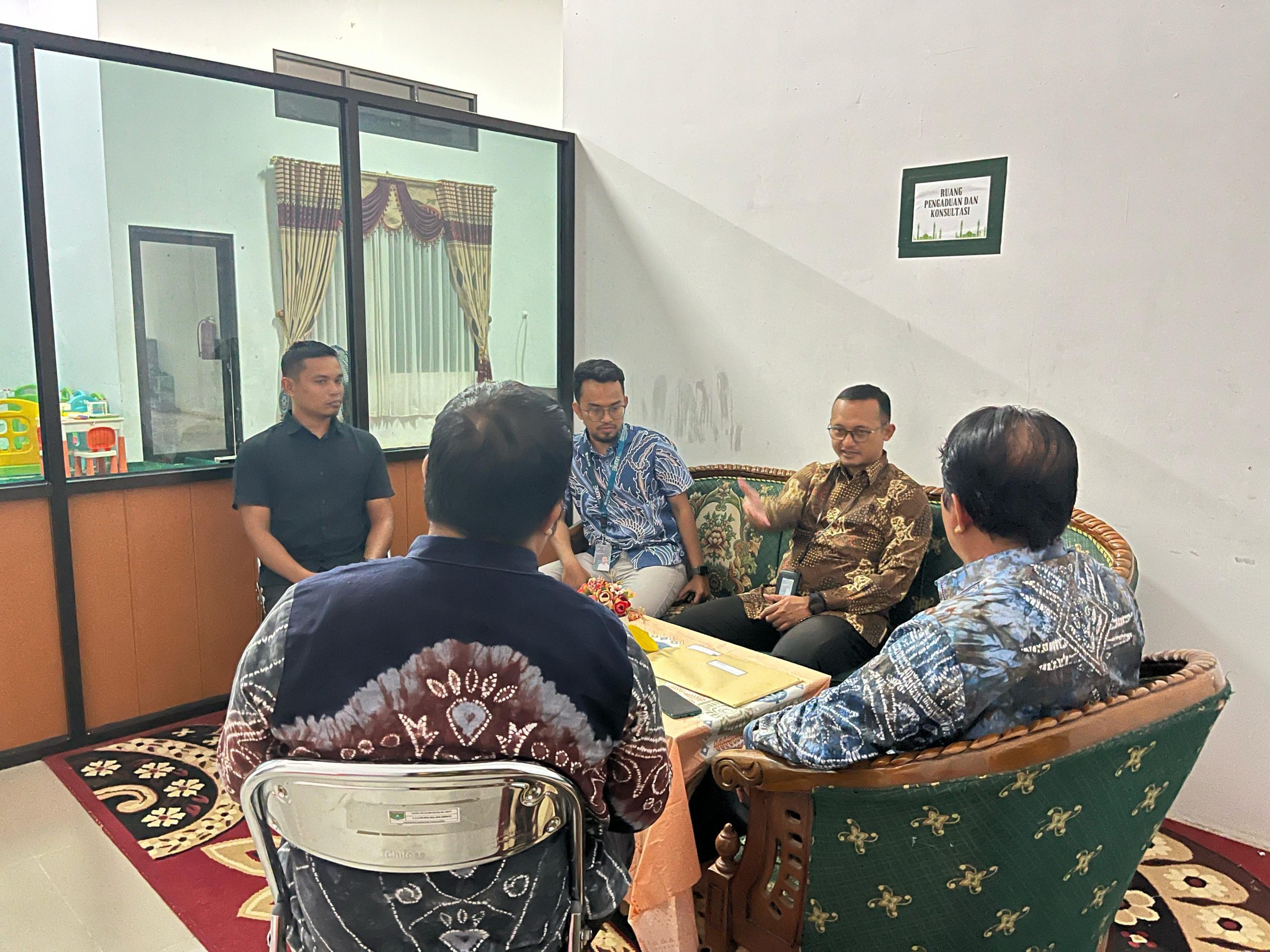 Dinas Sosial Tanah Bumbu Lakukan Koordinasi dengan Bulog Terkait Penyaluran Beras CPP untuk Bulan Juni dan Juli