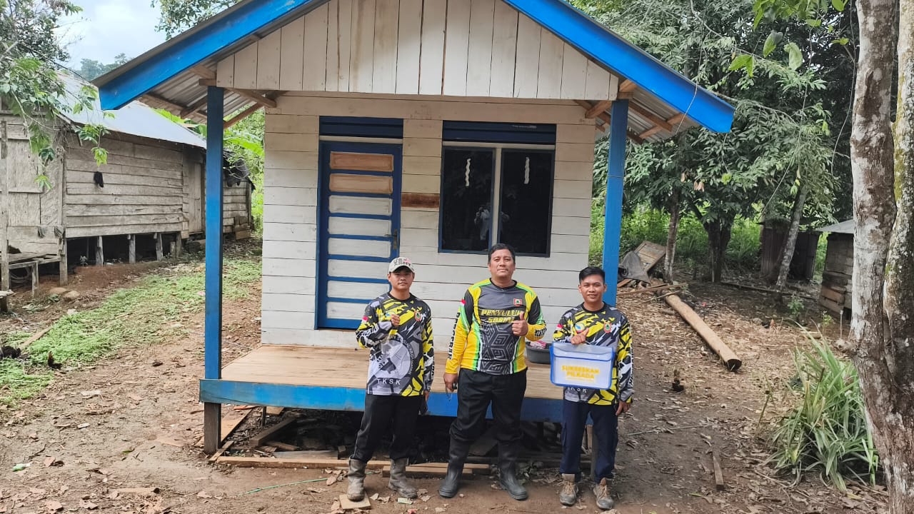 Monitoring Lima KPM Penerima Bantuan Sosial RS RTLH di Desa Batu Bulan