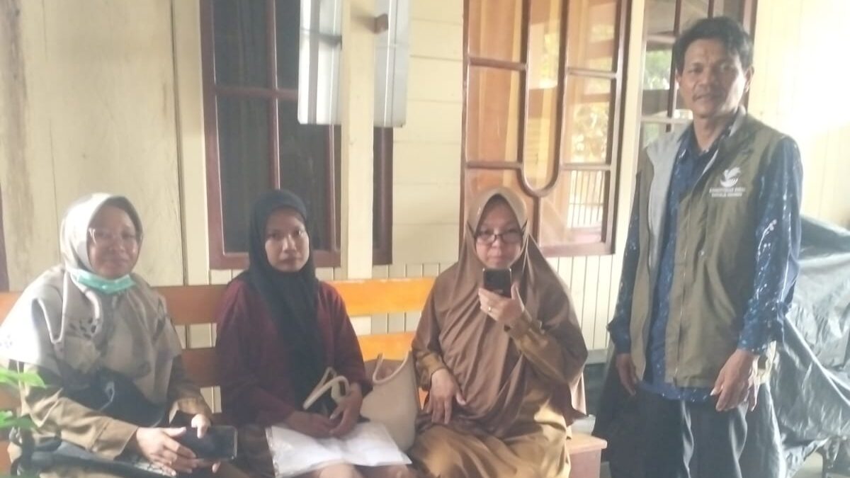 Tindak Lanjut Laporan Kominfo, Dinsos Tanah Bumbu Lakukan Asesmen Klien di Lapangan